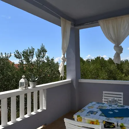 Apartment Novotny Banjol